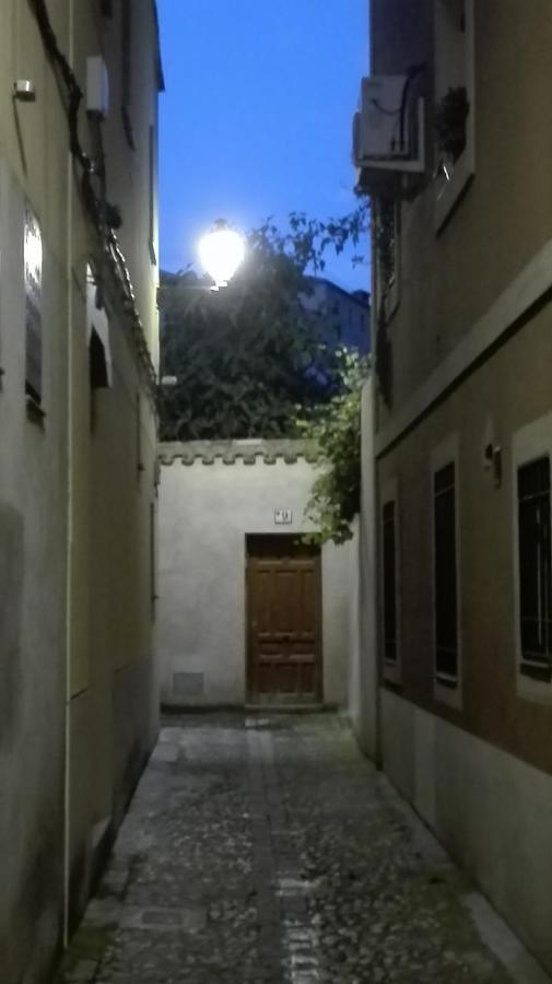 La Casa De Las Abuelas Toledo Luaran gambar
